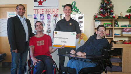 Spendenübergabe an die Stiftung Zenit